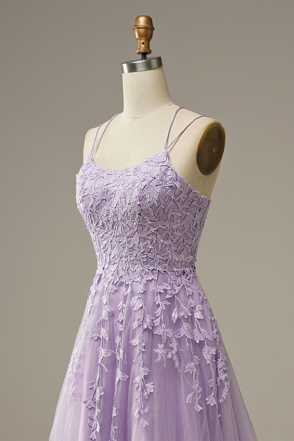 Vestido de baile de tule elegante com aplicações - Victoria