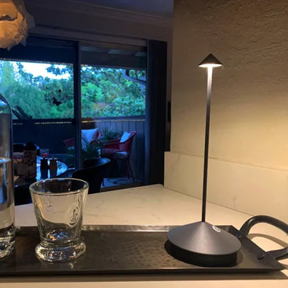 Conjunto de Luminárias de Mesa LED Sem Fio – ClarityGlow (disponível em conjuntos de 2, 4 ou 6)
