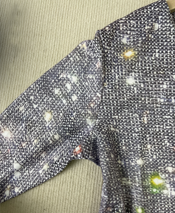 Camiseta de manga longa com decote em V de brilho disco prateado - GlamFrost