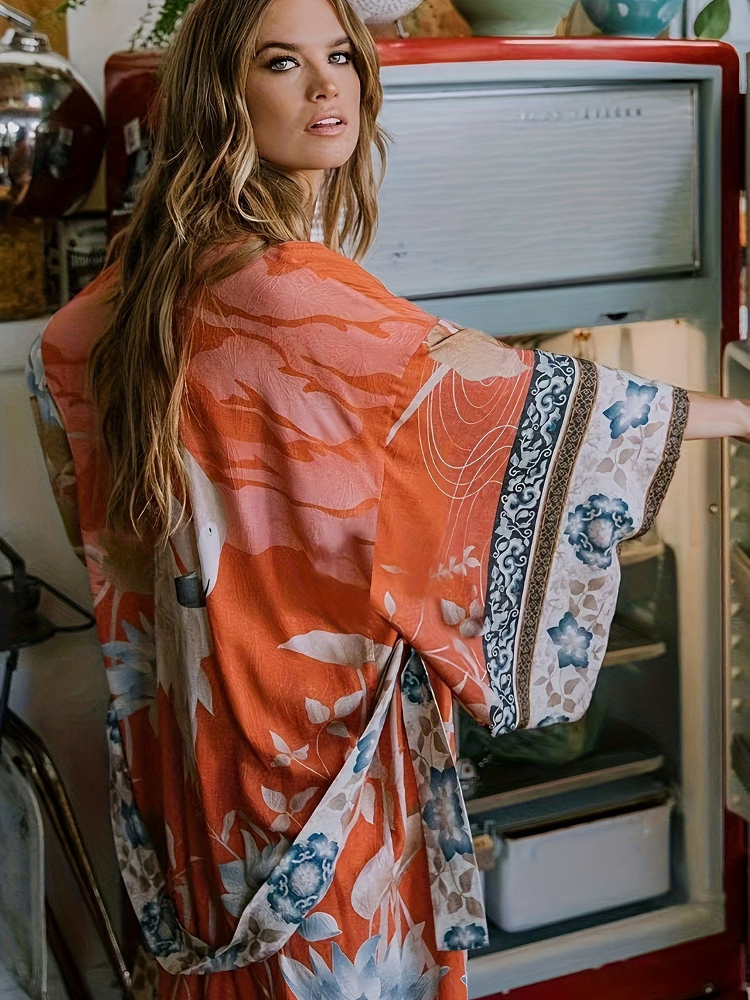 Kimono com Estampa de Flores Vermelhas - Isabella