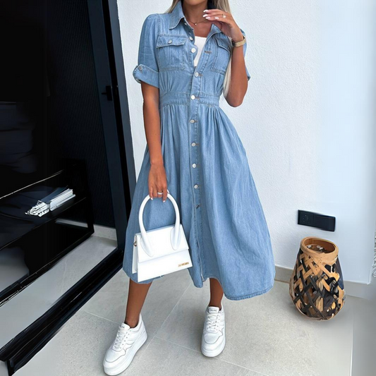 Vestido de denim elegante com mangas curtas - DenimCharm