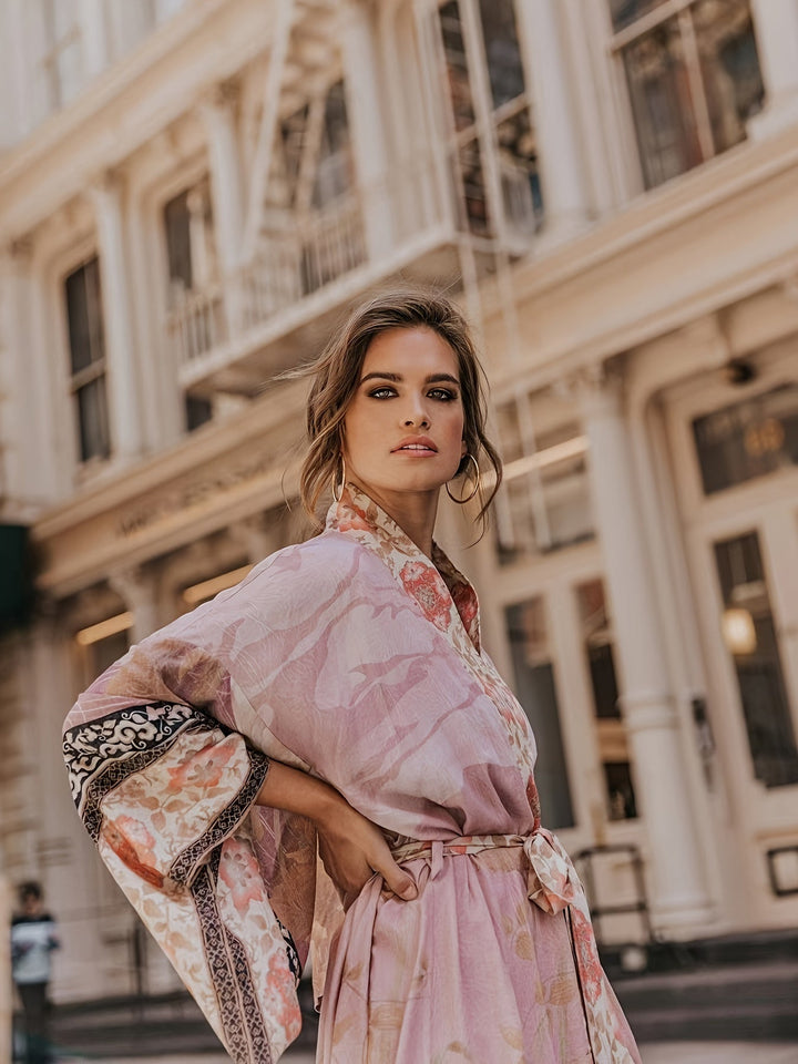 Kimono com Estampa de Flores Vermelhas - Isabella