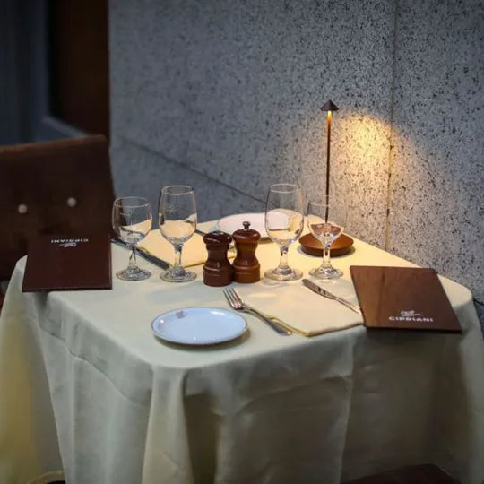 Luminária de mesa LED sem fio – ClarityGlow