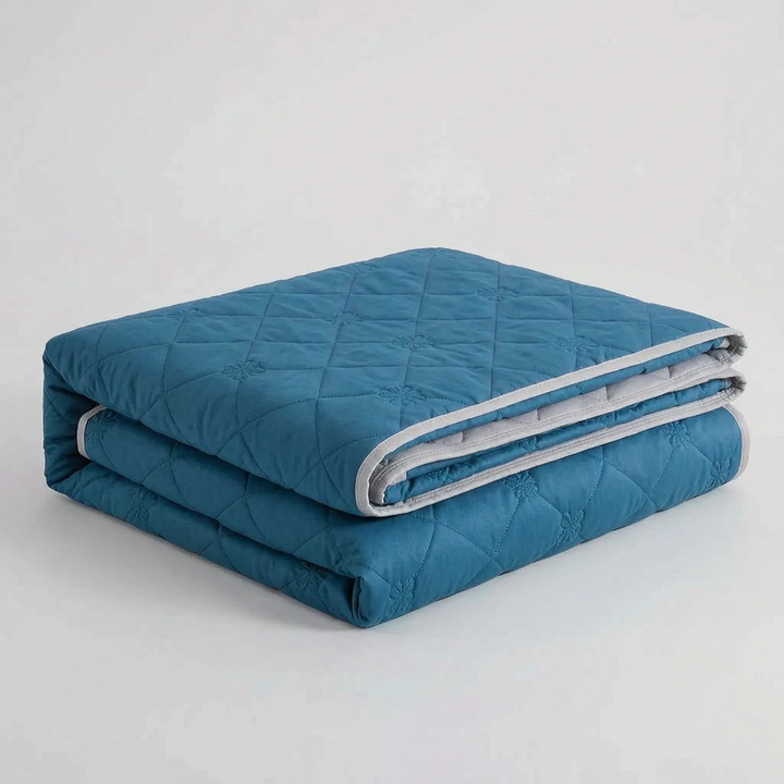 Breathable Cooling Blanket - Somniq