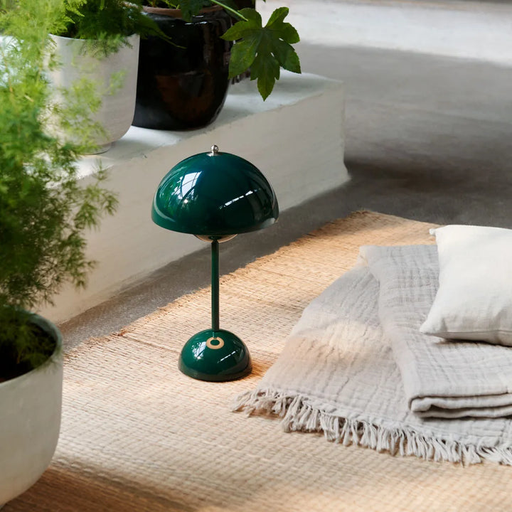 Luminárias de mesa de design elegante - LuminaElegance