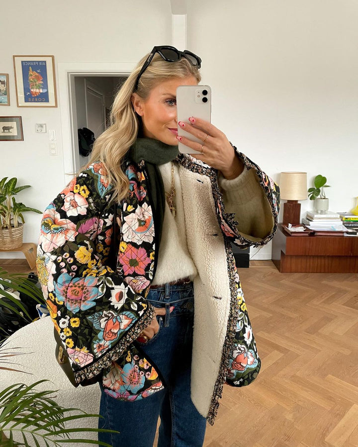 Casaco feminino acolchoado com estampa de flores – Aurora