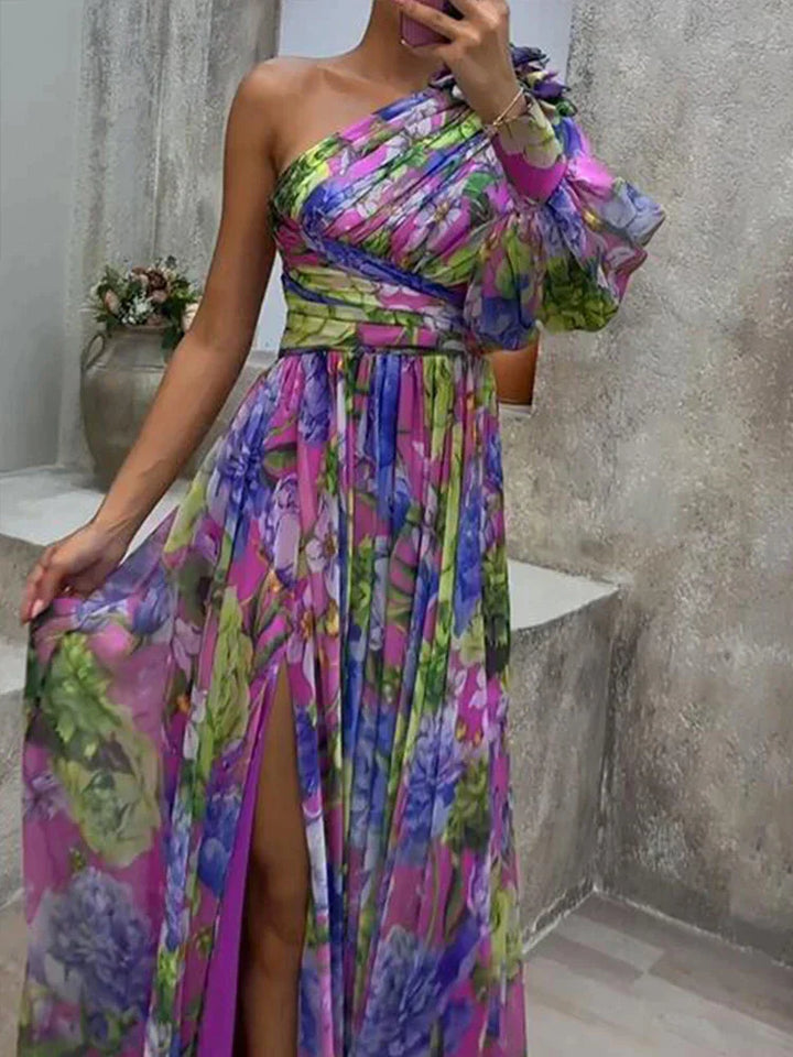 Vestido maxi lilás com estampa e fenda lateral, uma manga - Viola