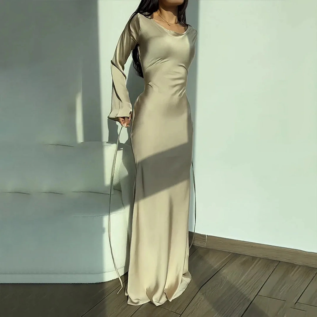 Vestido Estiloso com Mangas Longas - Sophia