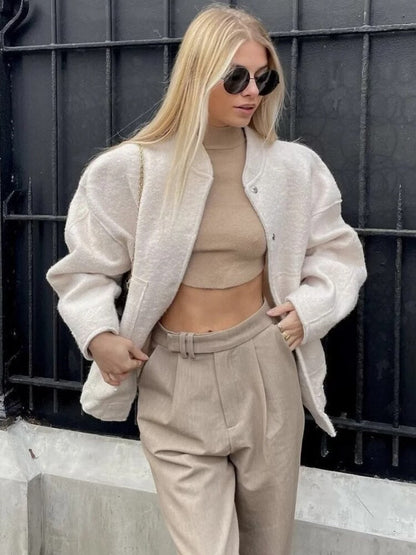 Casaco de lã oversized com decote redondo e botões - Selena