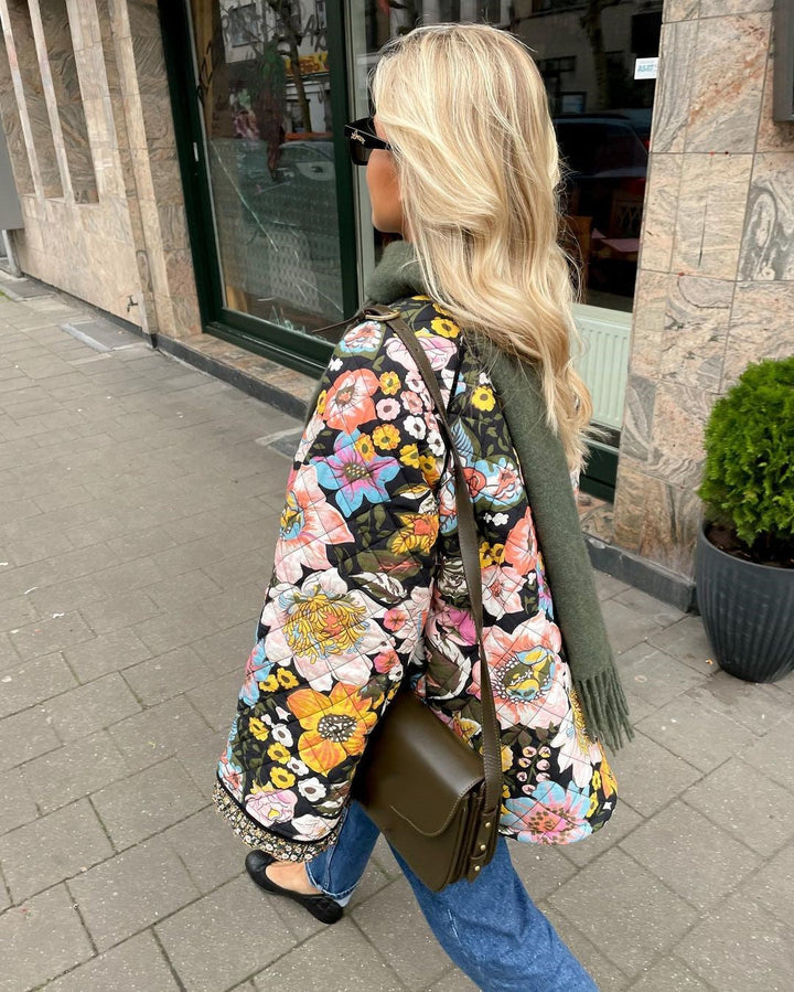 Casaco feminino acolchoado com estampa de flores – Aurora