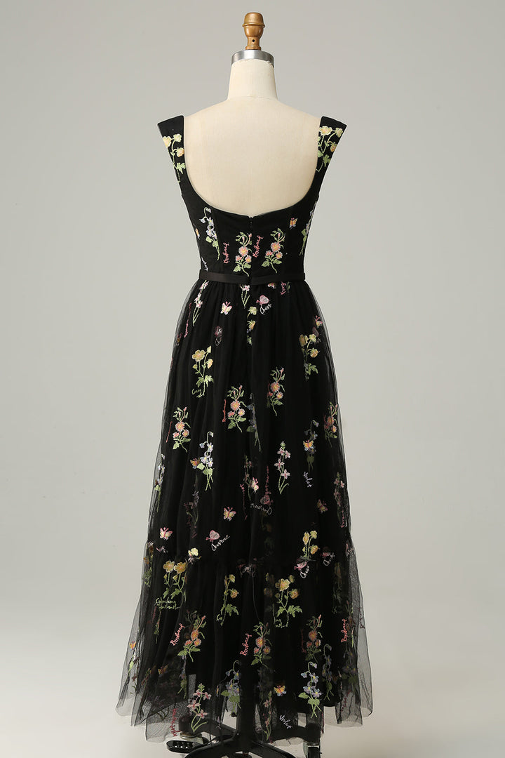 Vestido de baile longo verde em A com bordados - Anna
