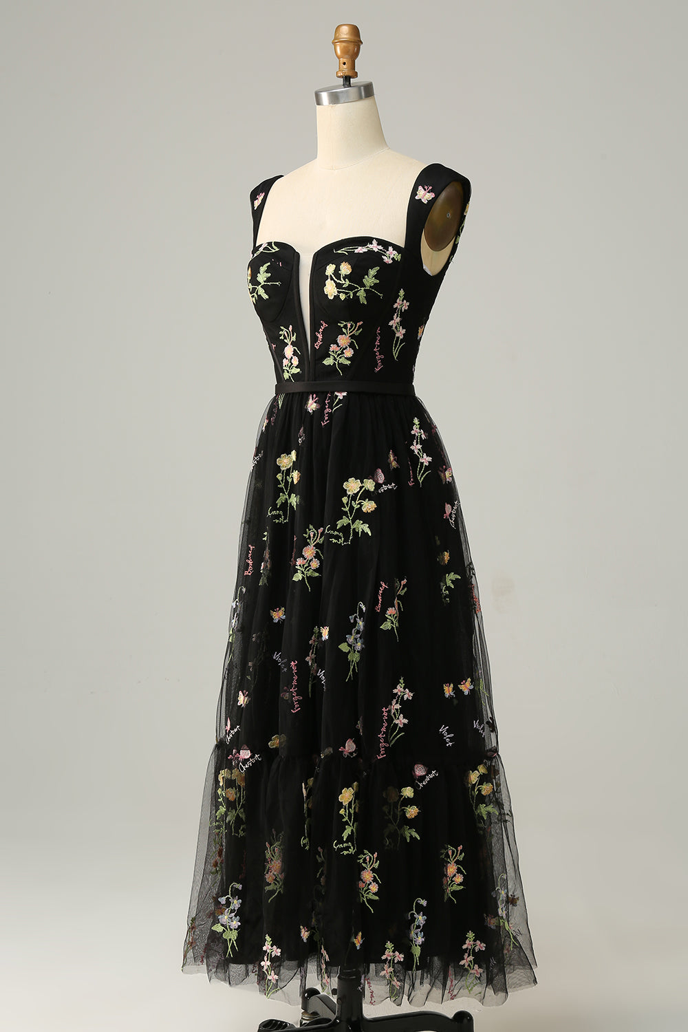 Vestido de baile longo verde em A com bordados - Anna