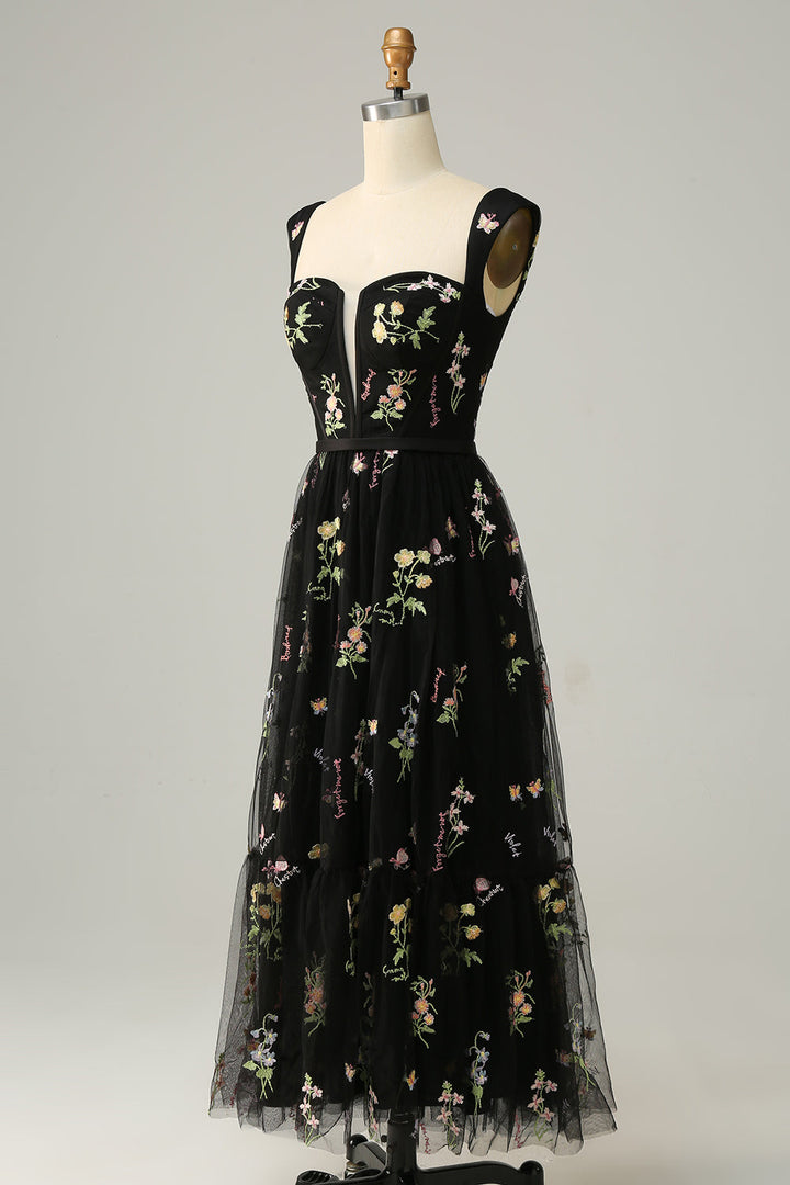 Vestido de baile longo verde em A com bordados - Anna