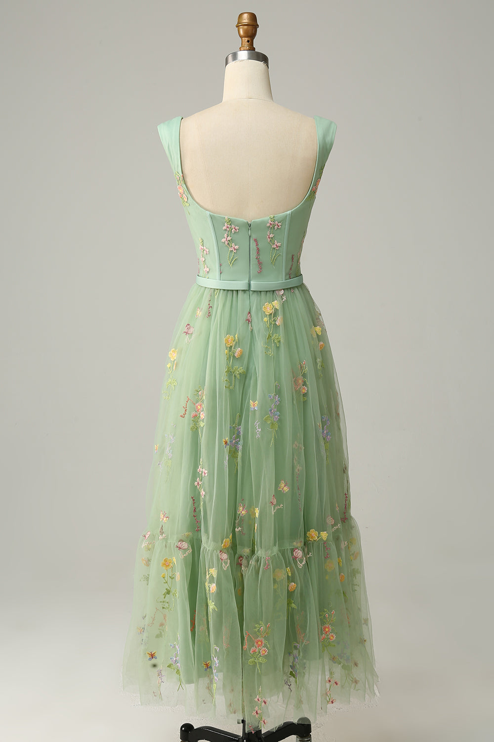 Vestido de baile longo verde em A com bordados - Anna