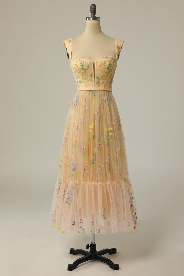 Vestido de baile longo verde em A com bordados - Anna