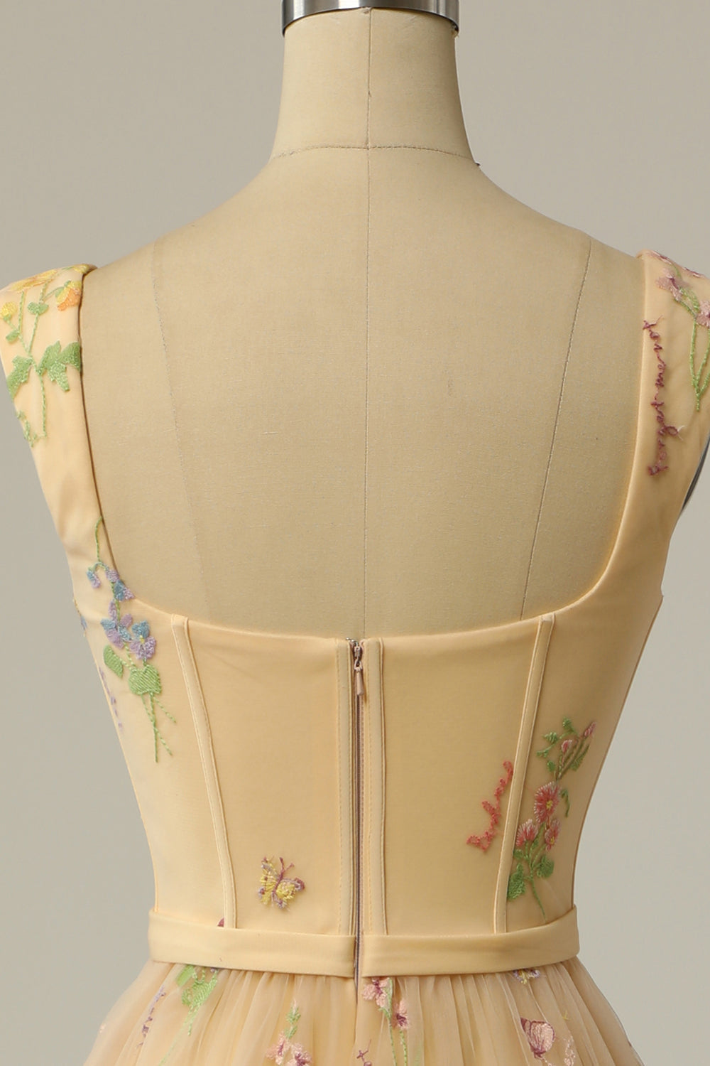 Vestido de baile longo verde em A com bordados - Anna