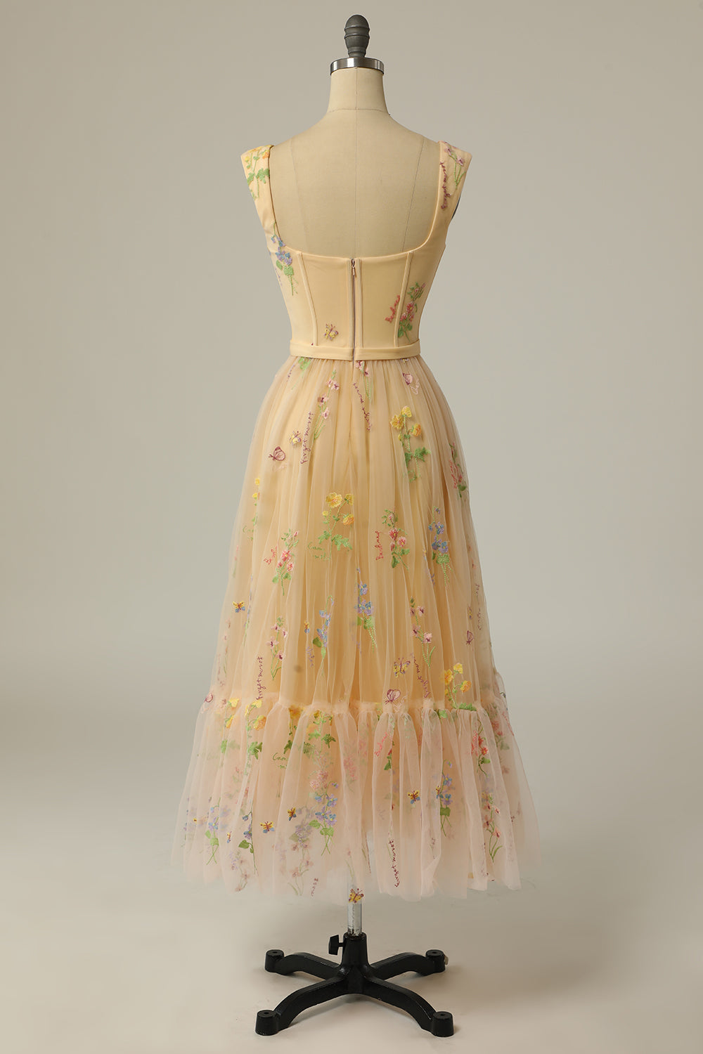 Vestido de baile longo verde em A com bordados - Anna