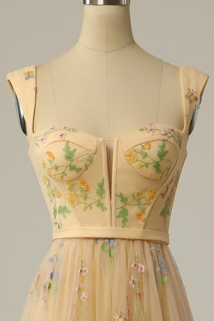 Vestido de baile longo verde em A com bordados - Anna