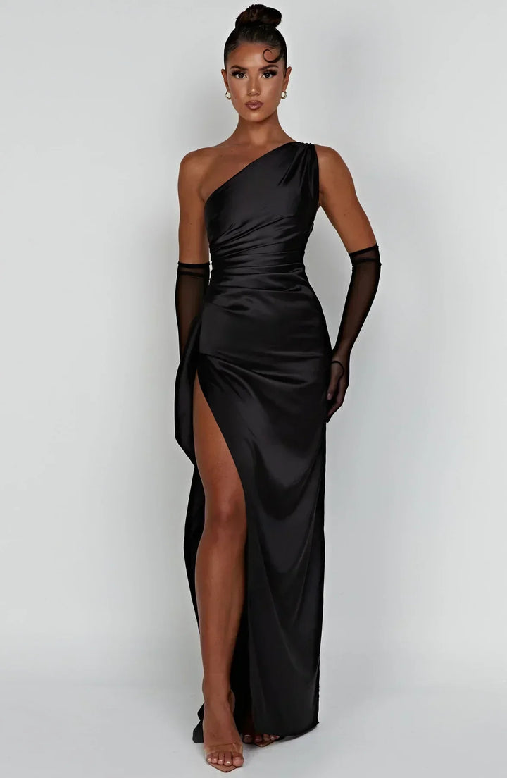 Vestido de cetim elegante com pregas e detalhe nos ombros - Selene