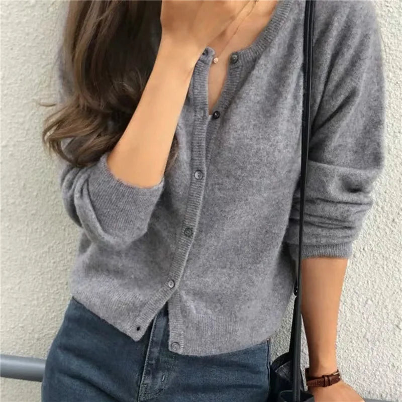 Comfortable Knitted Cardigan with Buttons - Isla-Gray-One size-Nora Luxe