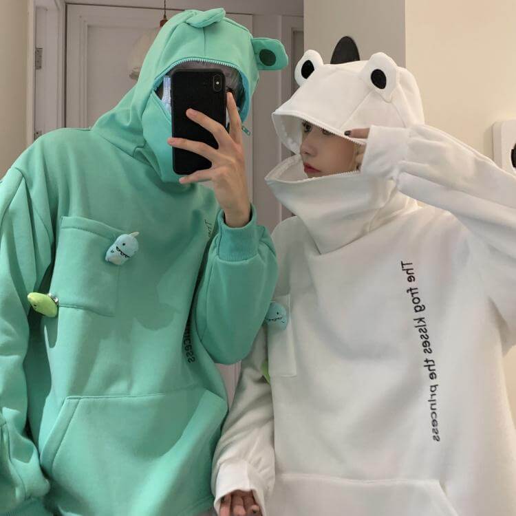 Unisex hoodie with frog design – Froggy