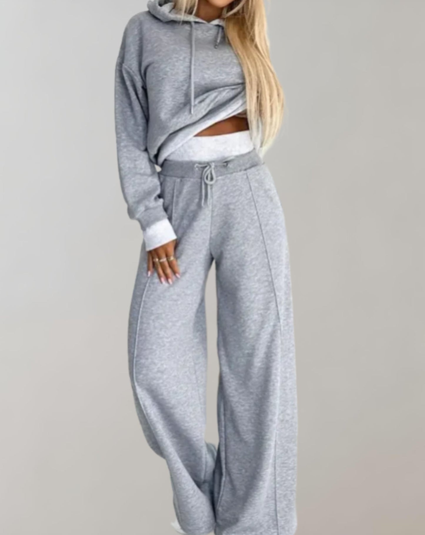 Graues Damen-Sweatshirt und Jogginghose Set, bequem, lässig, Freizeitkleidung.