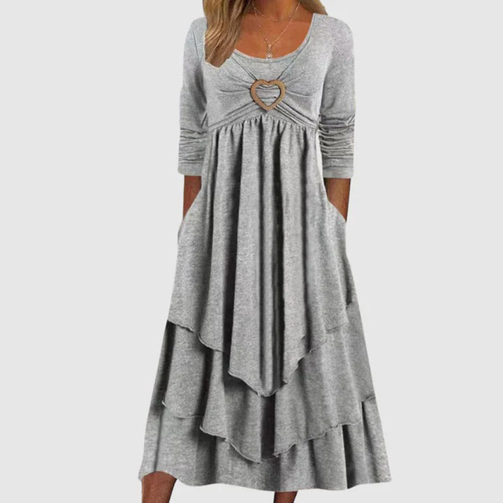 Damenkleid grau, lang, Herz-Ausschnitt, 3/4-Ärmel, elegantes Design, Baumwolle.