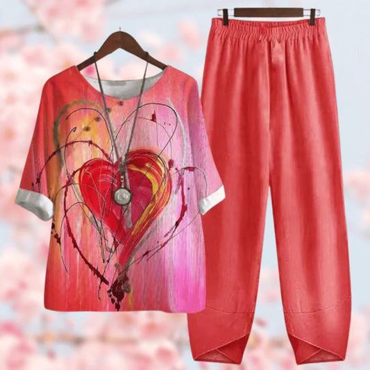 Rotes Damen-Set mit Herzmotiv, T-Shirt und Hose, lässig, bequem, modisch.