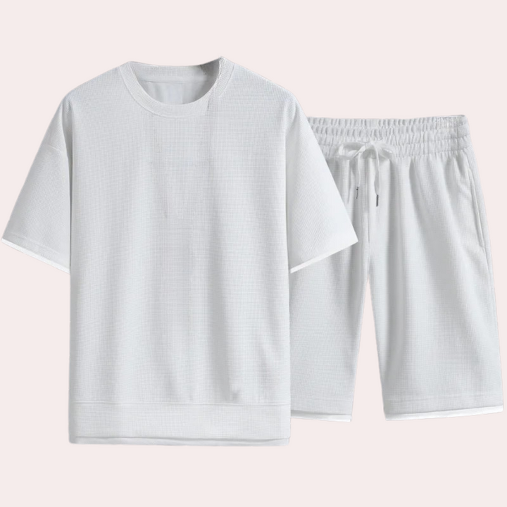 Weißer Herren-Trainingsanzug, T-Shirt und Shorts, atmungsaktiv, Sportbekleidung.