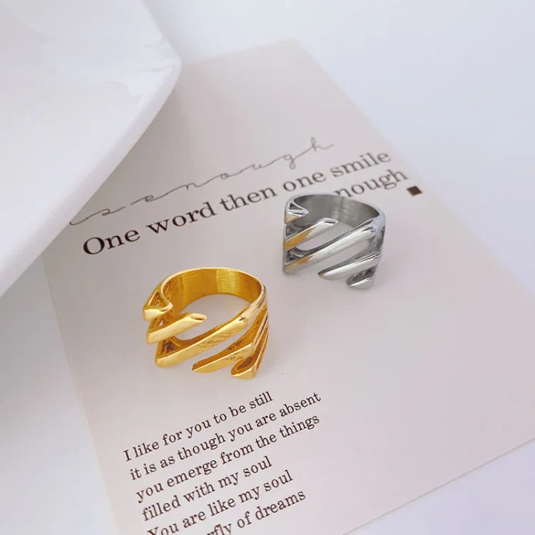 Layered Twisted Ring - Amaris-Gold-5-Nora Luxe