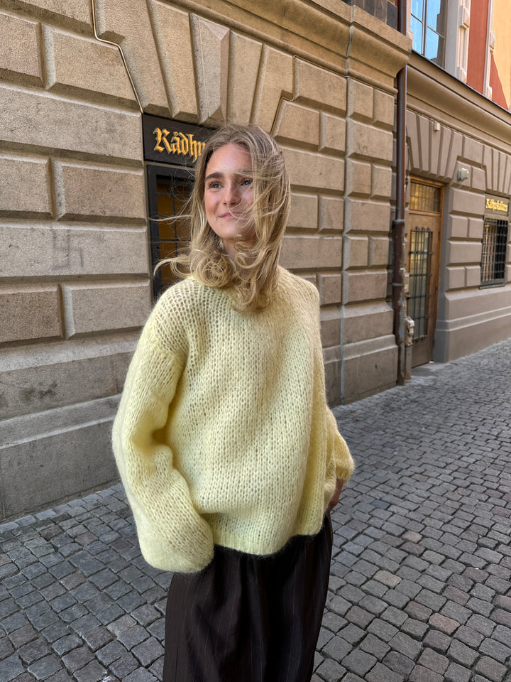 Luxury Comfortable Women's Sweater - Lunovia-Yellow-XS/S-Nora Luxe
