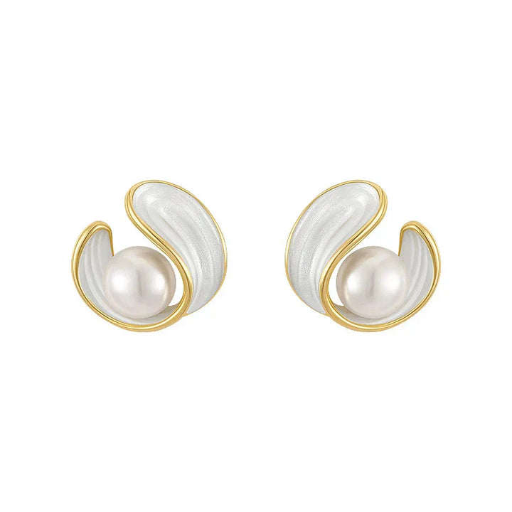Luxury Earrings with White Opal and Pearl in Gold - Amara-Nora Luxe