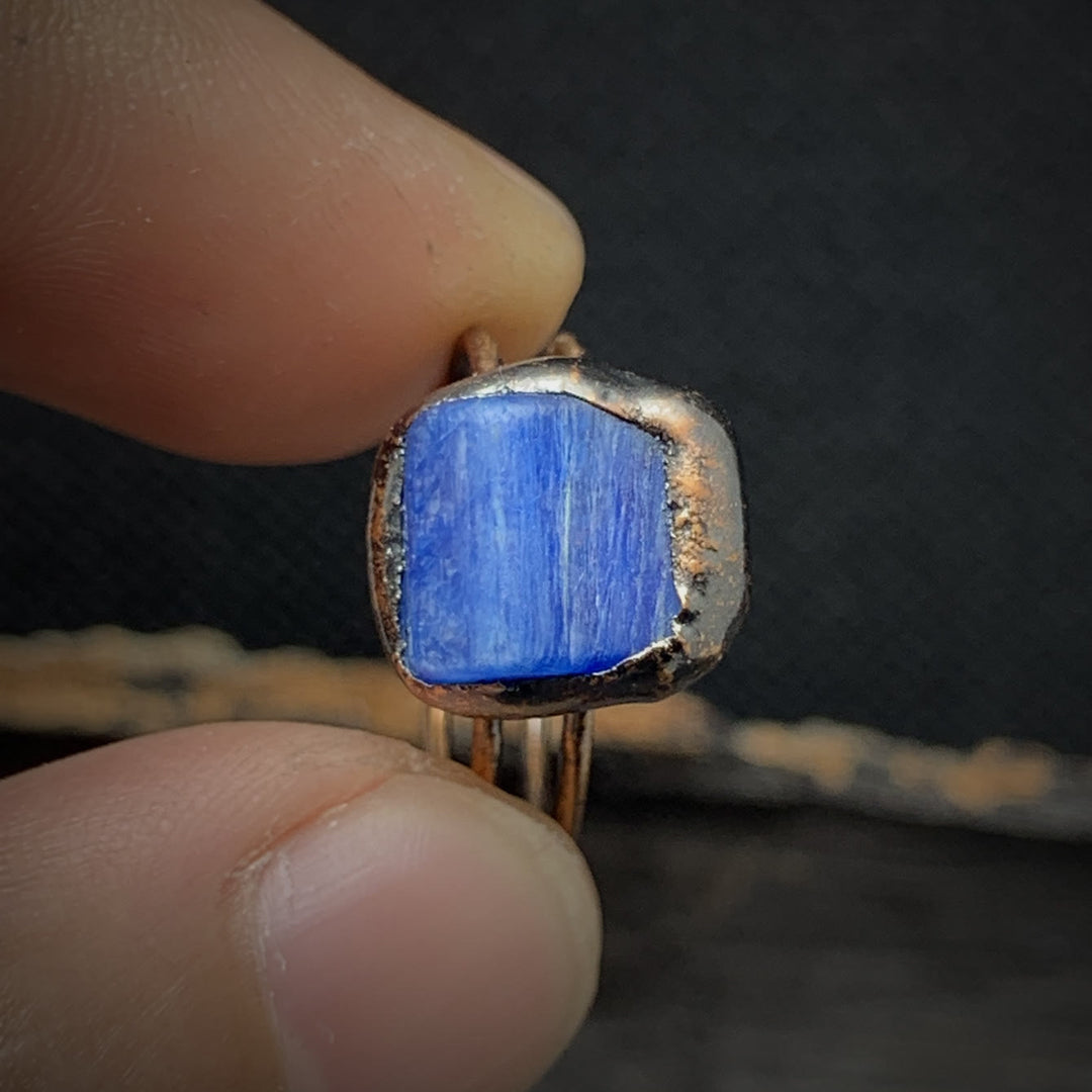 Natural Raw Birthstone Ring - Selina-January & Pomegranate-Nora Luxe