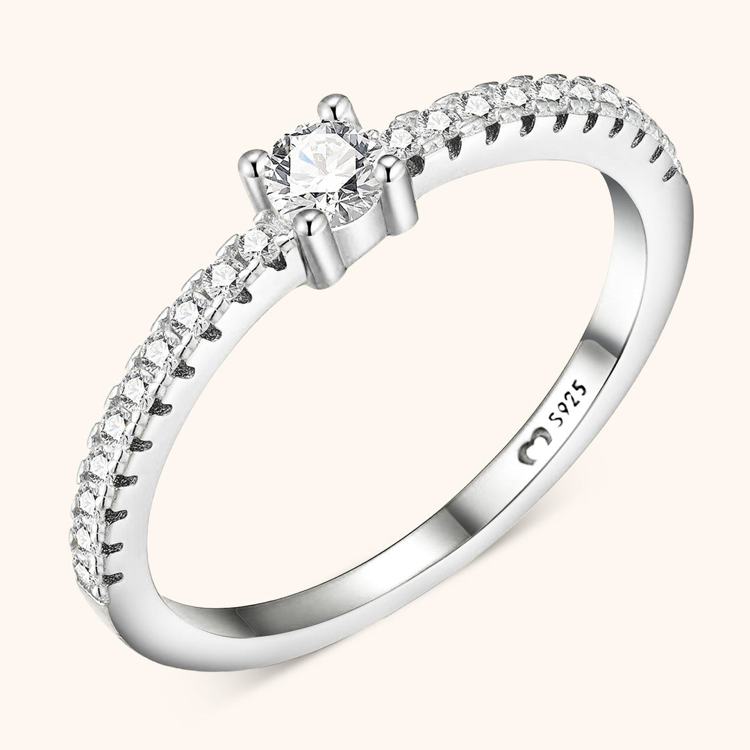 Stylish Ring with Sparkling Zirconia - Sienna-Silver-5-Nora Luxe